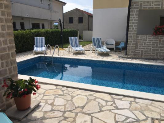 Ara-Zarok Villa บัชกา ภายนอก รูปภาพ