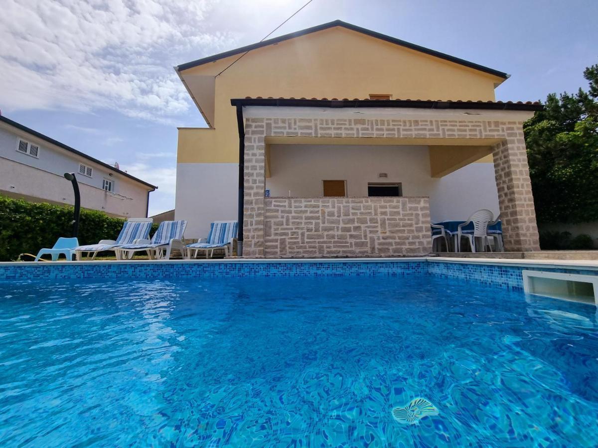Ara-Zarok Villa บัชกา ภายนอก รูปภาพ